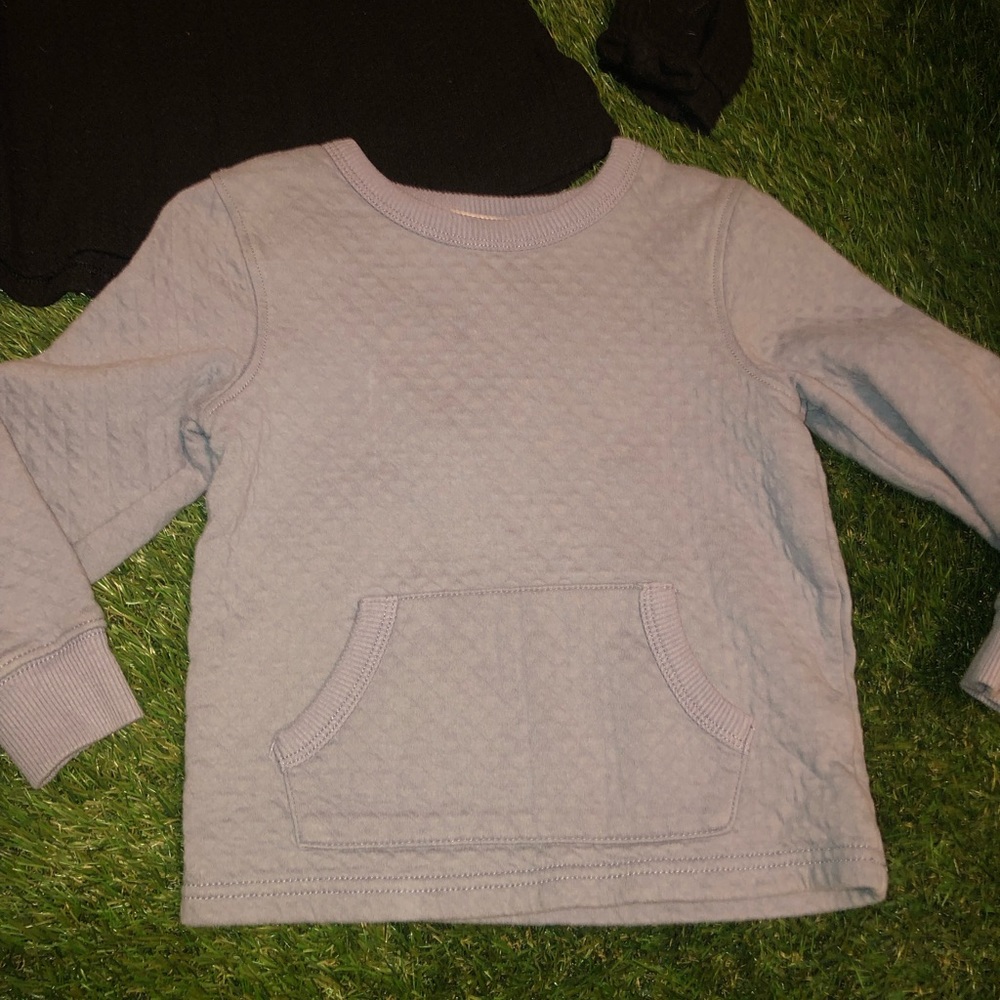 5T long sleeve bundle - Picture 2 of 4